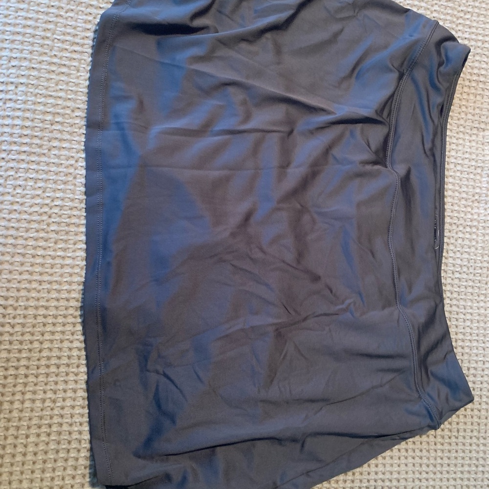 Golf skort - Picture 3 of 4